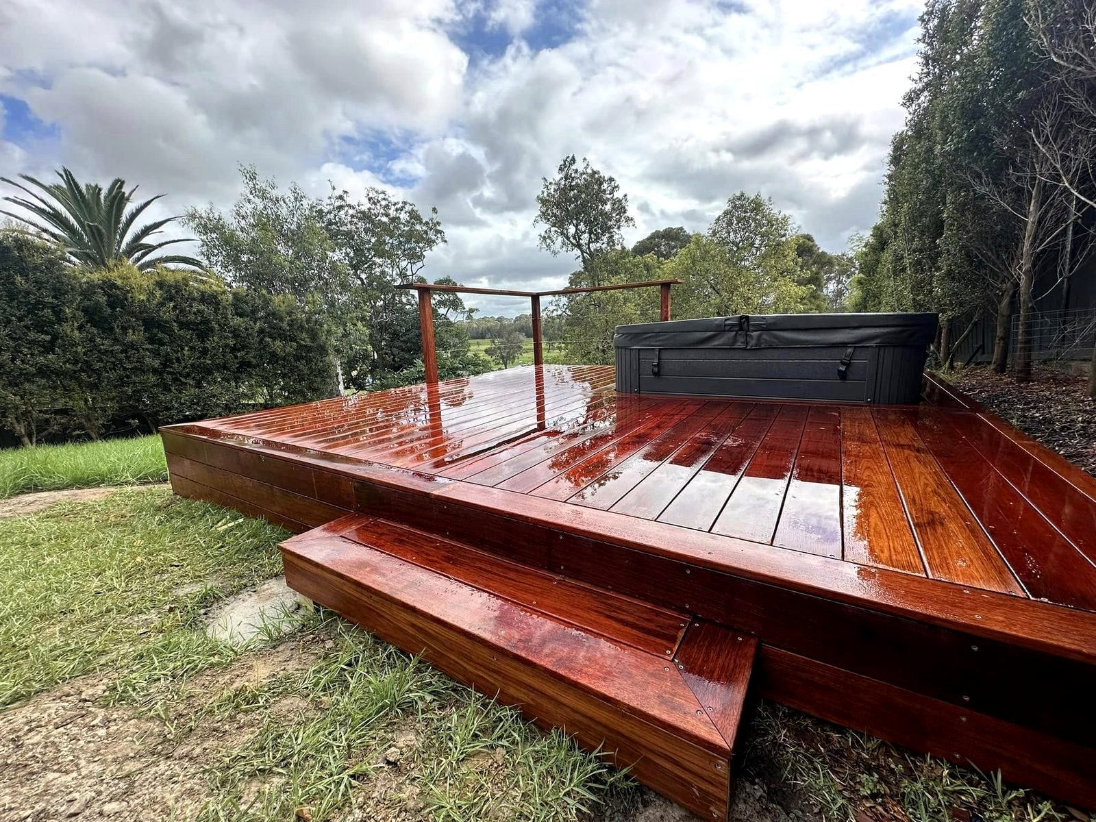 The step down to the lawn