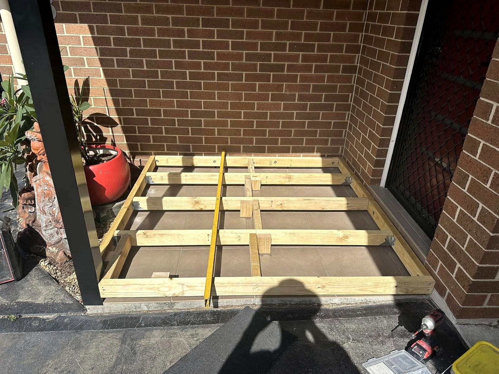 ModWood entry deck and roof: deck frame